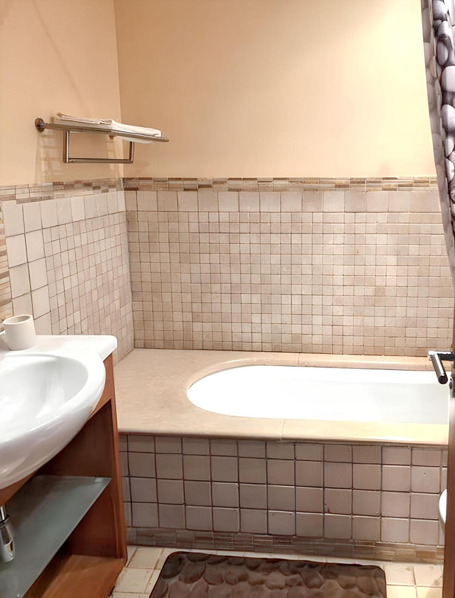 Charming Apartment In Estombar With Private Pool. Zewnętrze zdjęcie