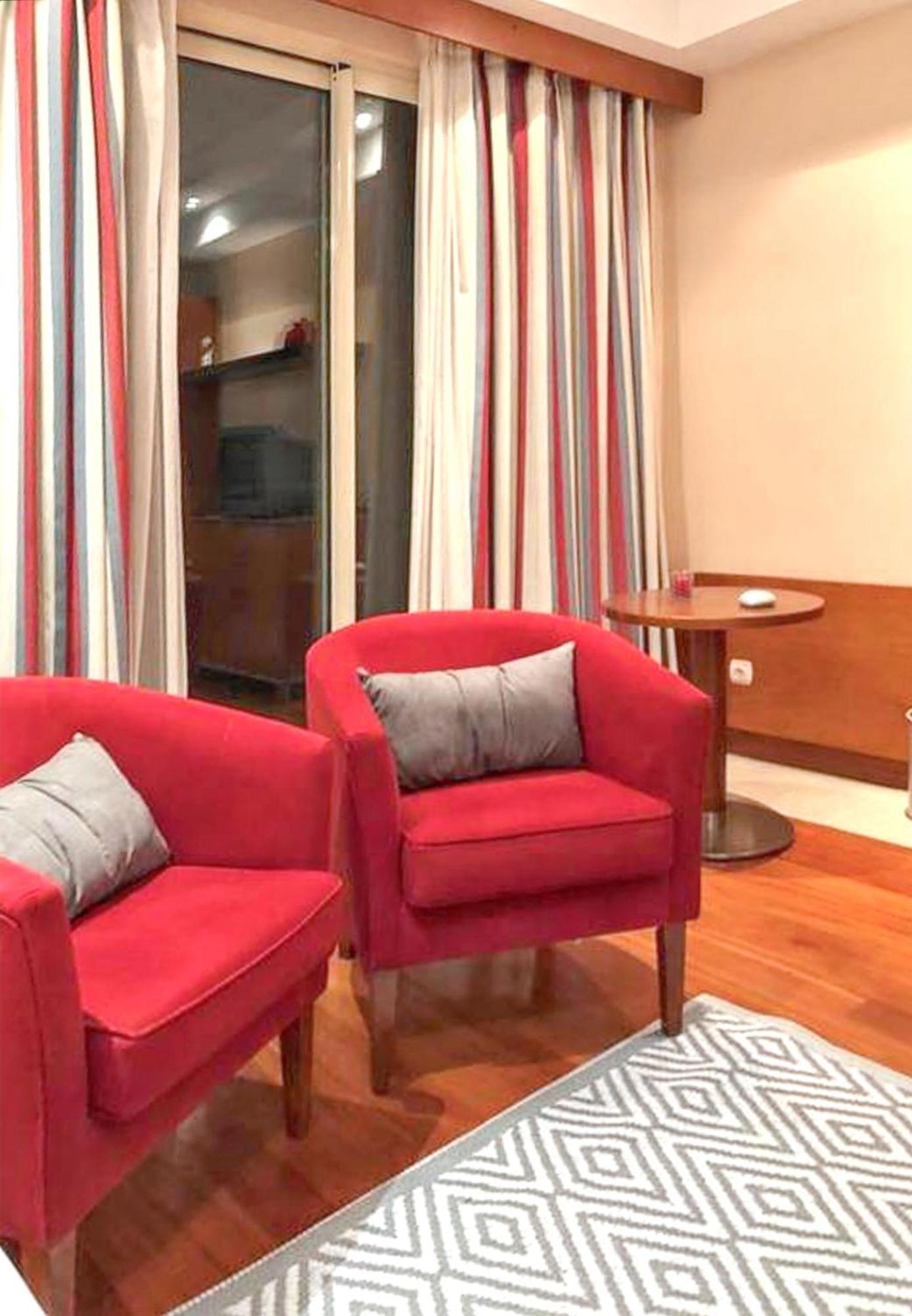 Charming Apartment In Estombar With Private Pool. Zewnętrze zdjęcie